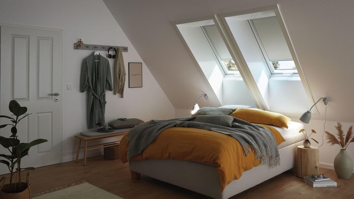 Vnitřní žaluzie a rolety ROTO