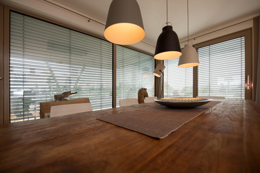 Venkovní a vnitřní žaluzie